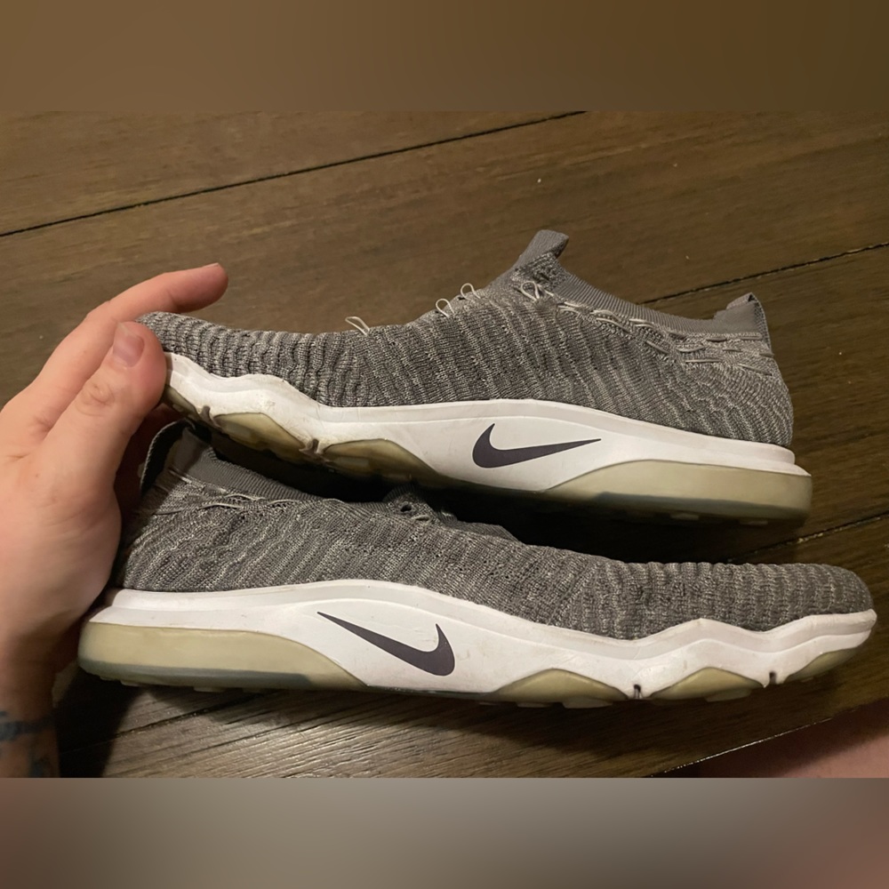 Nike Zoom Tennis Shoes